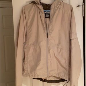 Columbia wind breaker